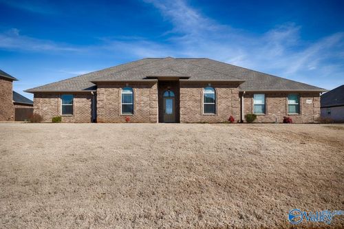 13608 Chapel Hill Ln, Athens, AL, 35613-8584 | Card Image