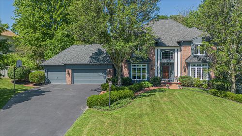 15 Vineyard Hl, Fairport, NY, 14450-4601 | Card Image