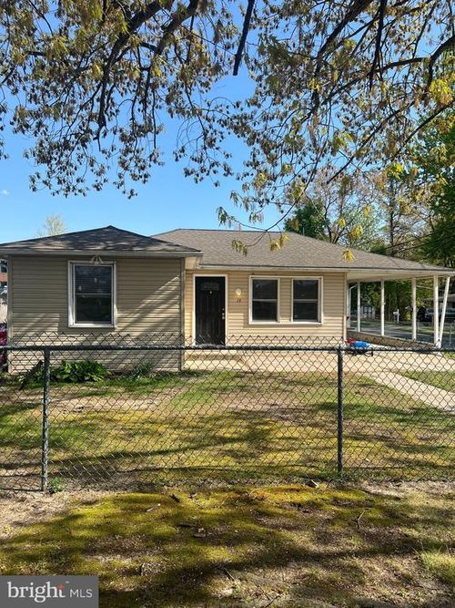 19 W Maiden Ln, SOMERDALE, NJ, 08083-1734 | Card Image