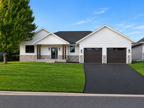 1215 Moorstone Dr Ne, Alexandria, MN, 56308-8981 | Card Image