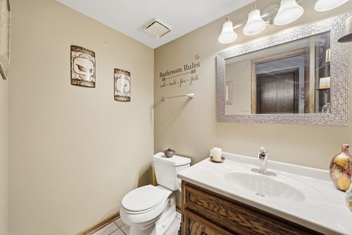 14807 Becky Ct, Oak Forest, IL, 60452-1443 | Card Image