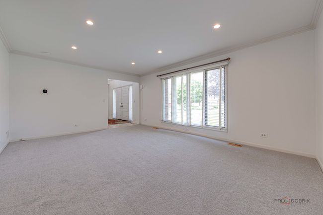 1161 Glenwood Ln, House other with 5 bedrooms, 4 bathrooms and 2 parking in Hoffman Estates IL | Image 5