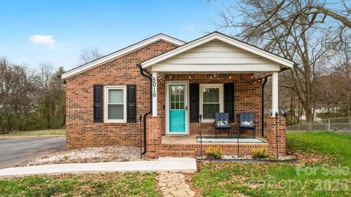 5016 Clearwater Lake Rd, Mount Holly, NC, 28120-1438 | Card Image