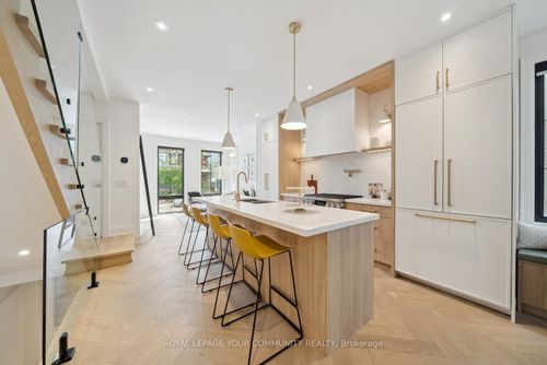 12 Wheeler Ave, Toronto, ON, M4L3V2 | Card Image