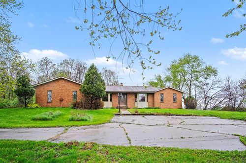 655 48th Ave, Coopersville, MI, 49404-9602 | Card Image