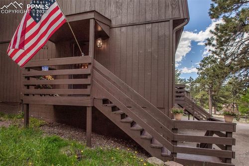 apt-a-560 Manor Ct, Woodland Park, CO, 80863-9083 | Card Image