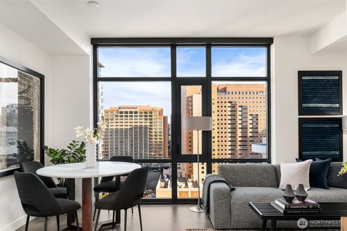 unit-708-889 Avenue Sq Ne, Bellevue, WA, 98004-6399 | Card Image