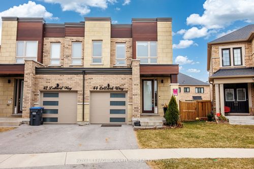 44 Lollard Way, Brampton, ON, L6Y2C9 | Card Image