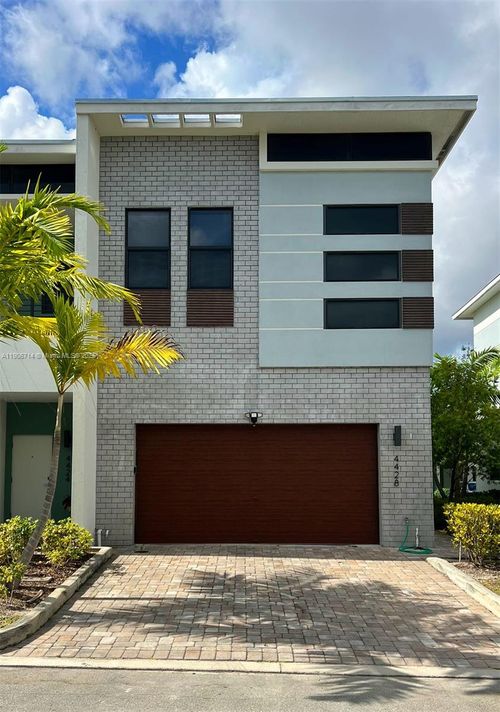 4428-4428 Nw 9th St, Plantation, FL, 33317-1528 | Card Image