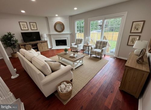 333 Stable View Ter Ne, LEESBURG, VA, 20176-4852 | Card Image