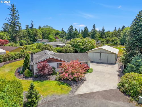 40116 Riverview Ter, Astoria, OR, 97103-8617 | Card Image