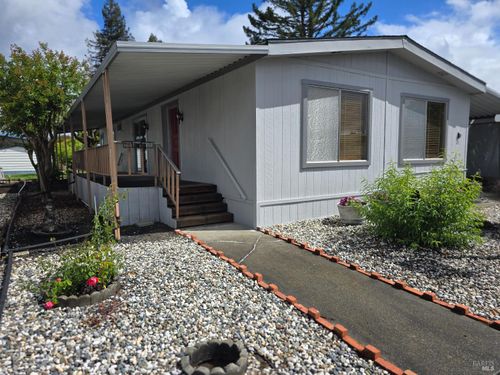 21 Estrella Drive, Santa Rosa, CA, 95403 | Card Image