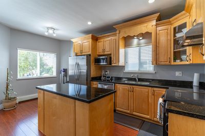 18986 72 Ave, House other with 5 bedrooms, 3 bathrooms and 4 parking in Surrey BC | Image 3