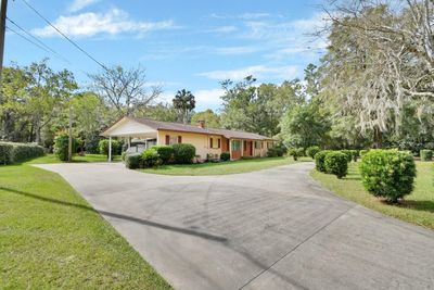 1563 Glenwood Road, House other with 3 bedrooms, 2 bathrooms and null parking in Deland FL | Image 3