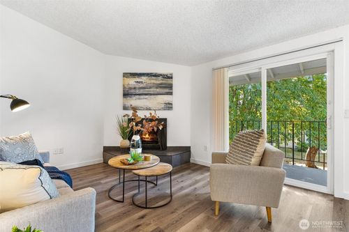 b10-1840 Central Pl S, Kent, WA, 98030-7573 | Card Image