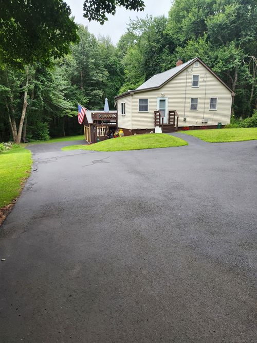 8 Boyer Rd, Stafford Springs, CT, 06076-4107 | Card Image