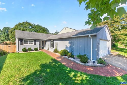 262 Lakeview Dr, CHARLOTTESVILLE, VA, 22901-1396 | Card Image