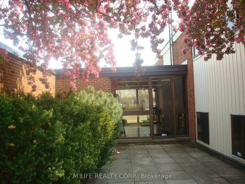 a-34 Scott St W, St Catharines, ON, L2R1C9 | Card Image