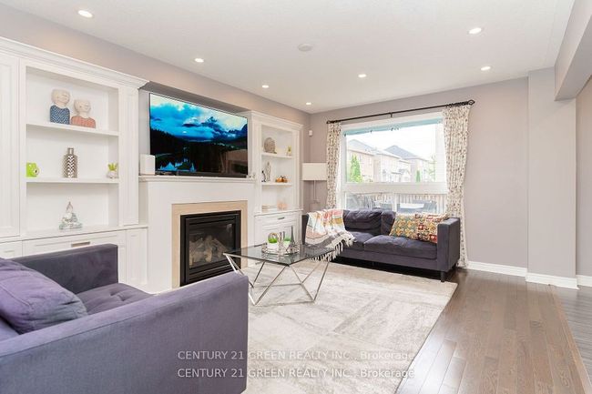 94 Snowling Dr, House attached with 6 bedrooms, 4 bathrooms and 2 parking in Ajax ON | Image 8