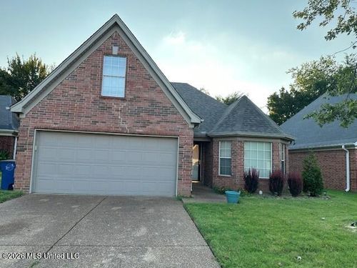9085 Billy Pat Dr, Olive Branch, MS, 38654-6844 | Card Image