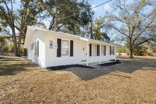 172 Se Dees Court, Mayo, FL, 32066 | Card Image