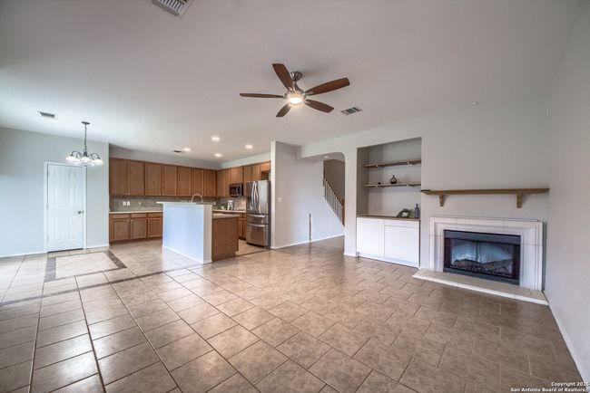 112 Springtree Bnd, House other with 4 bedrooms, 3 bathrooms and null parking in Cibolo TX | Image 8