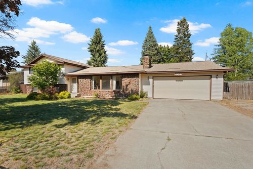 2023 S Fawn Dr, Spokane Valley, WA, 99206-6421 | Card Image