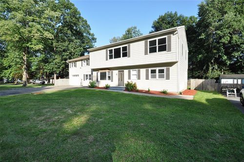 8 Parker Ave, Greenwood Lake, NY, 10925-2246 | Card Image