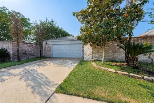 16130 Queensdale Drive, Houston, TX, 77082 | Card Image
