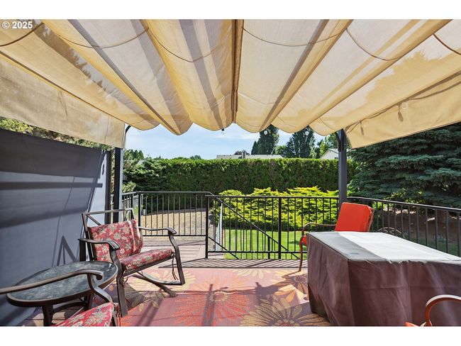 620 Sherman Dr, House other with 3 bedrooms, 2 bathrooms and 2 parking in The Dalles OR | Image 34