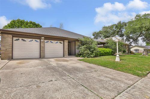 6006 Egypt Dr, Pasadena, TX, 77505-4015 | Card Image