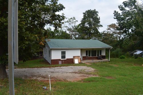 109 Tree Top Rd, Marshall, AR, 72650-8889 | Card Image