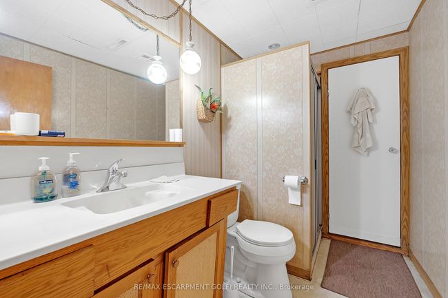86 Maple Ave, House other with 2 bedrooms, 2 bathrooms and 15 parking in Dundas ON | Image 26