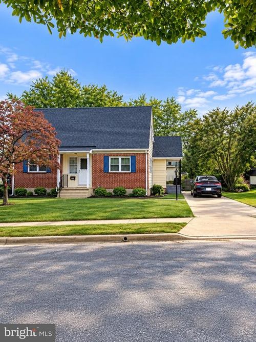6243 Gilston Park Rd, CATONSVILLE, MD, 21228-2841 | Card Image