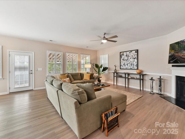 Great Rm with Fan and Plantation Shutters | Image 7
