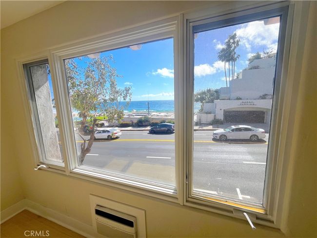 APT-5 - 212 N Coast Hwy, Condo with 1 bedrooms, 1 bathrooms and null parking in Laguna Beach CA | Image 5