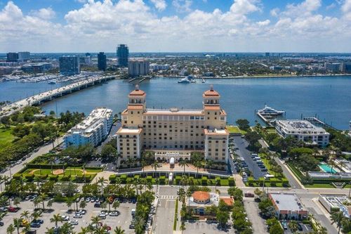 403-150 Bradley 0403 Place, Palm Beach, FL, 33480 | Card Image