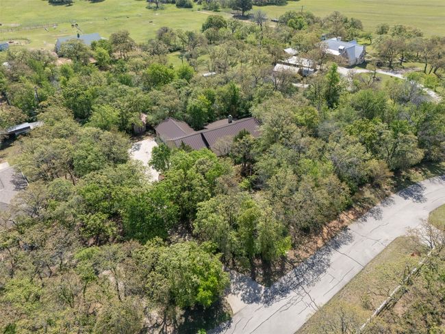 600 Seals Rd, House other with 4 bedrooms, 3 bathrooms and null parking in Bartonville TX | Image 37