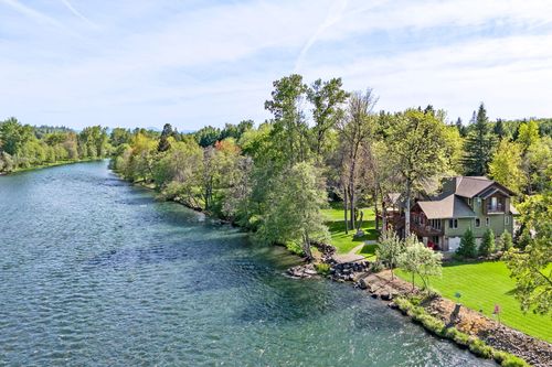 343 Rene Dr, Shady Cove, OR, 97539-9706 | Card Image