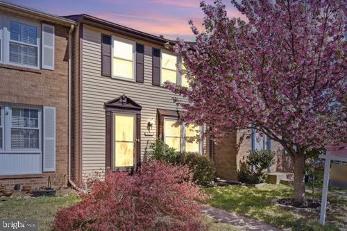 5331 Larochelle Ct, ALEXANDRIA, VA, 22315-3927 | Card Image