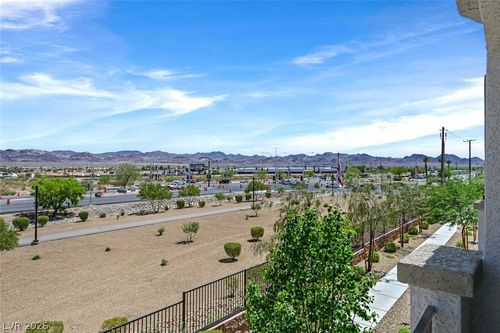 528 Ylang Pl, Henderson, NV, 89015-7651 | Card Image