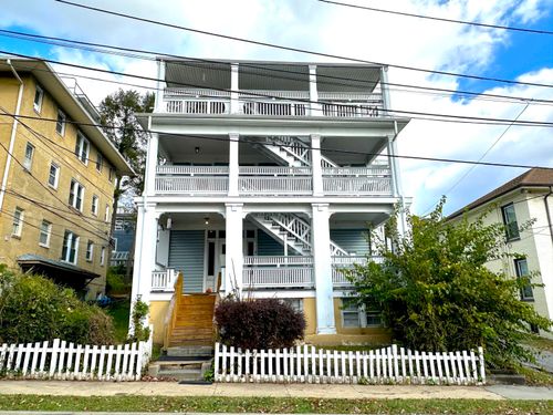 111 Highland Ave Sw, Roanoke, VA, 24016-4421 | Card Image