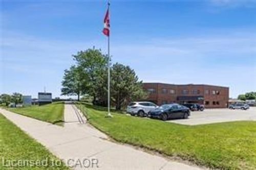 102-370 Speedvale Ave W, Guelph, ON, N1H7M7 | Card Image