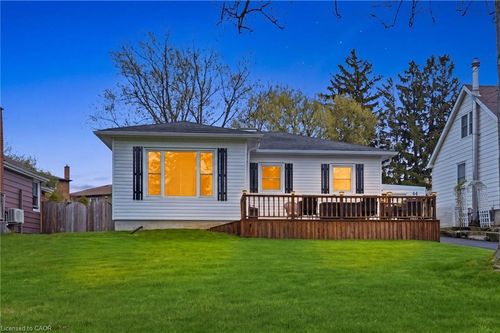 44 Lake Ave N, Hamilton, ON, L8E1L3 | Card Image