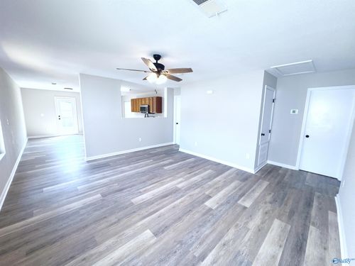 137 Jesse Layne Dr, Harvest, AL, 35749-3905 | Card Image