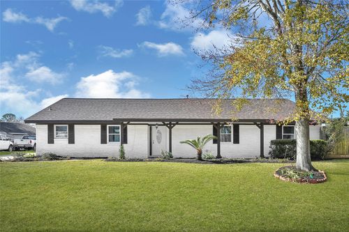 4902 Green Willow Ln, Dickinson, TX, 77539-6510 | Card Image