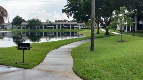 307-212 Lake Pointe Dr, Oakland Park, FL, 33309-3543 | Card Image