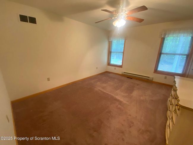 Bedroom | Image 19