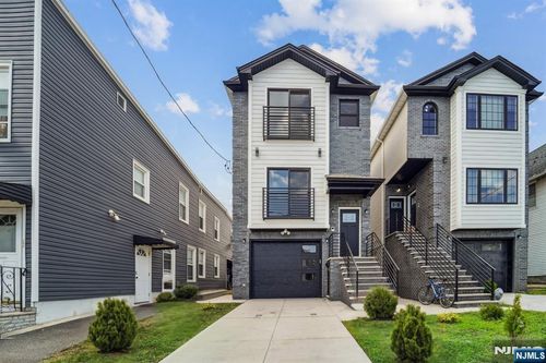 369 Forest St, Kearny, NJ, 07032-3532 | Card Image