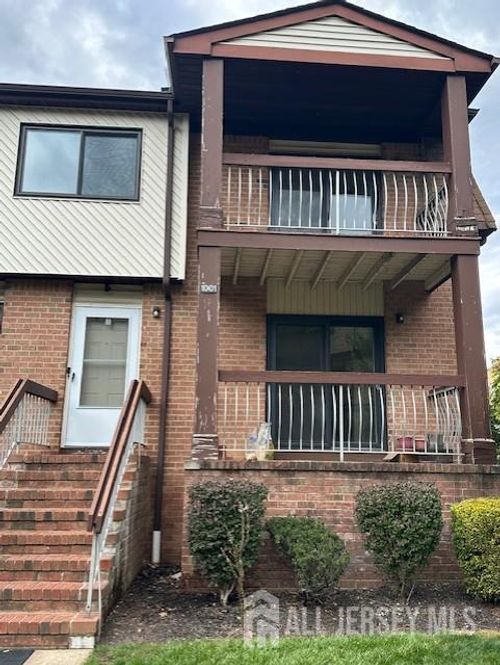 1001 Edison Glen Ter, Edison, NJ, 08837-2934 | Card Image